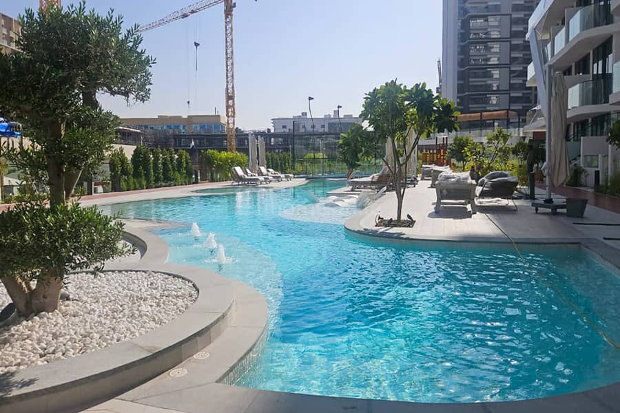 Modern Studio for Rent | Oxford Gardens Arjan - Image 11