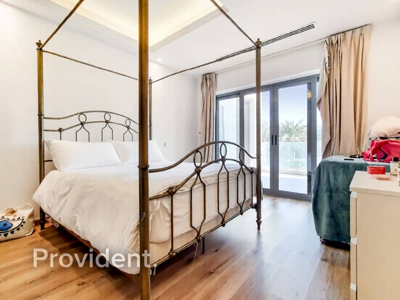 Exclusive Unit | Large Plot | Stunning Park View - Image 8