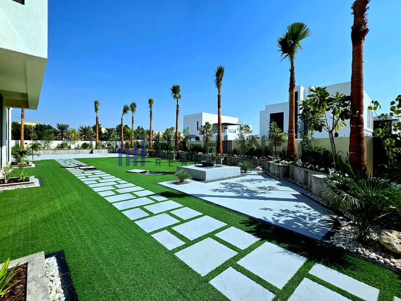 Premium 5BR Family Villa with Private Pool