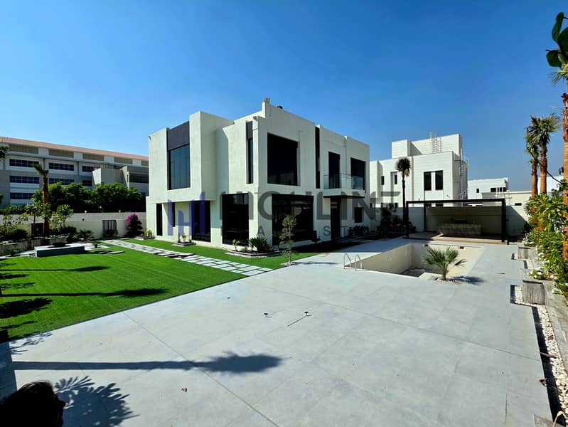 Premium 5BR Family Villa with Private Pool