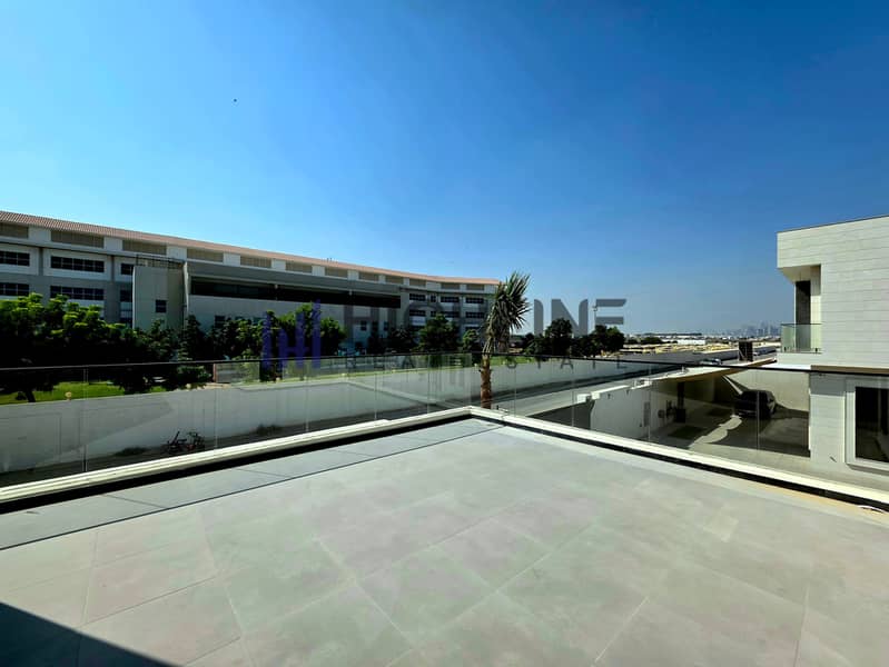 Premium 5BR Family Villa with Private Pool - Image 32