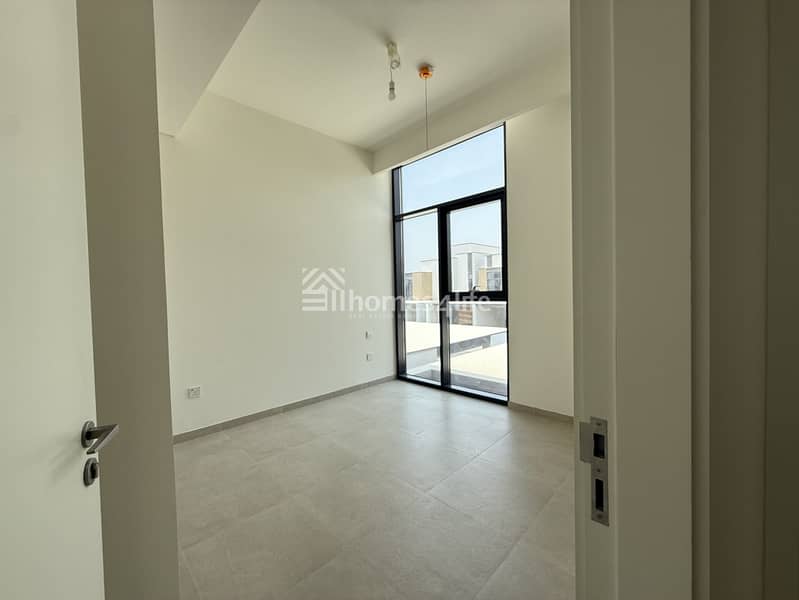 Brand New | Opposite Pool N Park | Single Row - Image 13