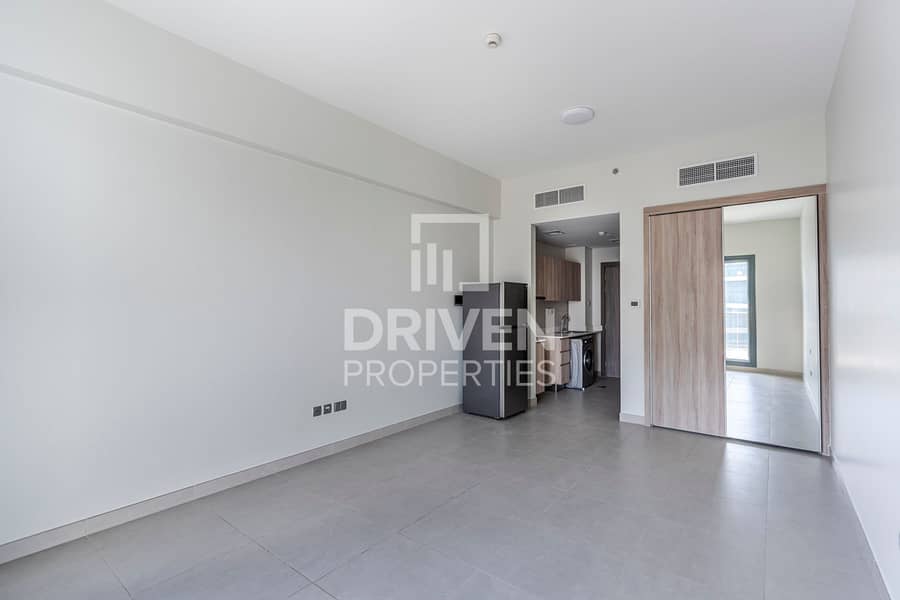 Cozy Modern Unit | Close to Park | Ideal Location