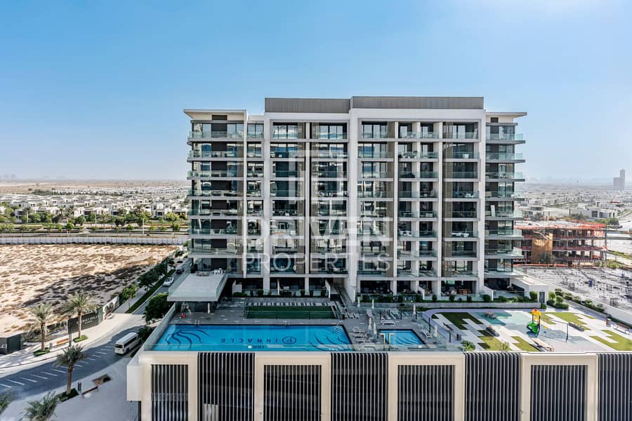 Cozy Modern Unit | Close to Park | Ideal Location - Image 10