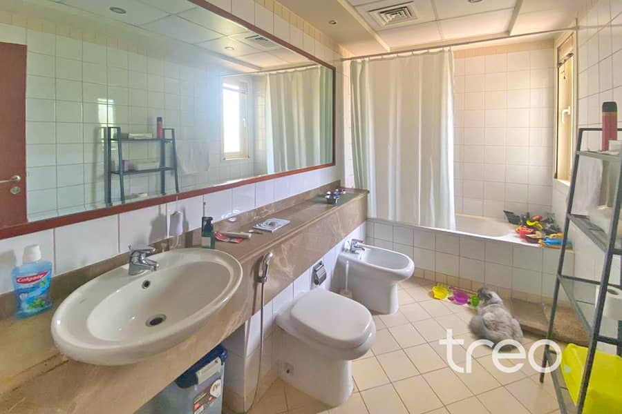 Park Backing | Single Row | Spacious Garden - Image 8