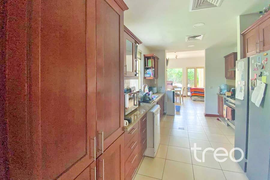 Park Backing | Single Row | Spacious Garden - Image 10