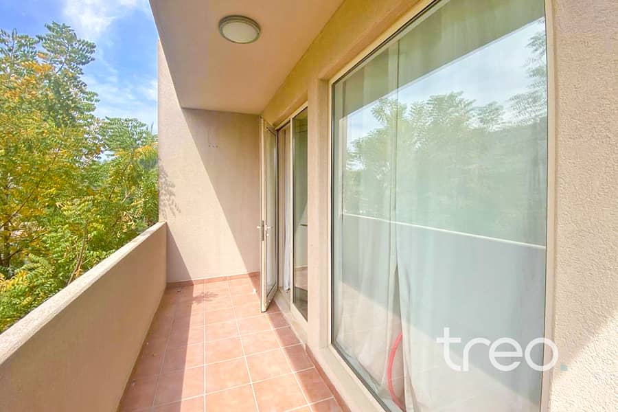 Park Backing | Single Row | Spacious Garden - Image 14