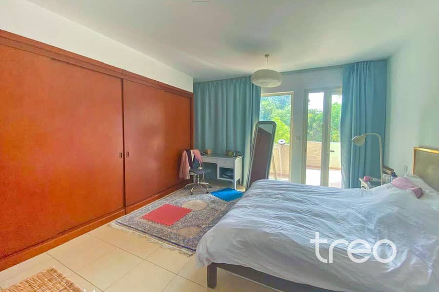 Park Backing | Single Row | Spacious Garden - Image 18