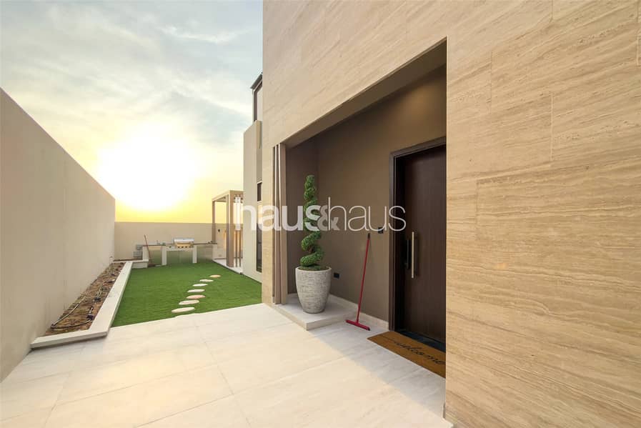 Exclusive I Upgraded & Extended I Corner Plot