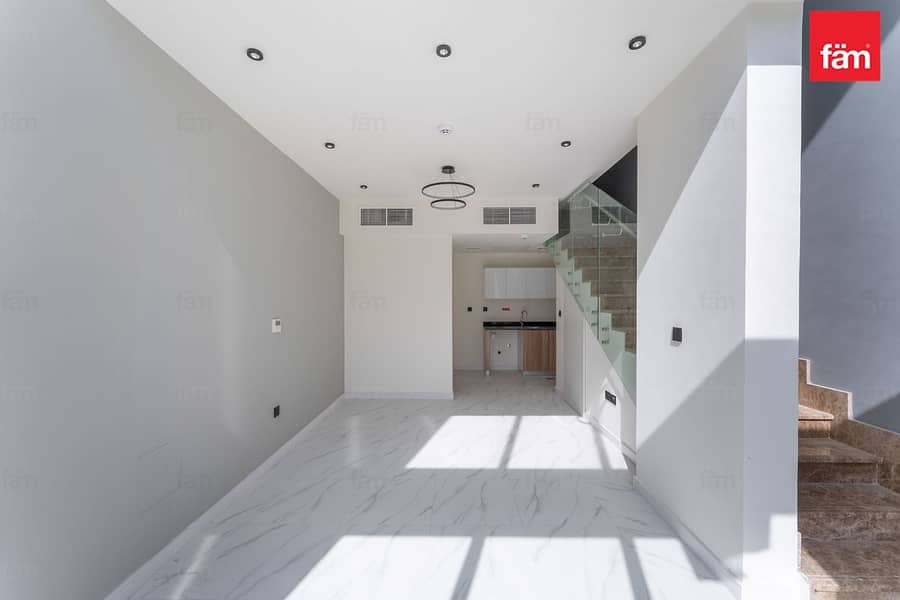 Green Belt Facing | Vacant | Great Location | New