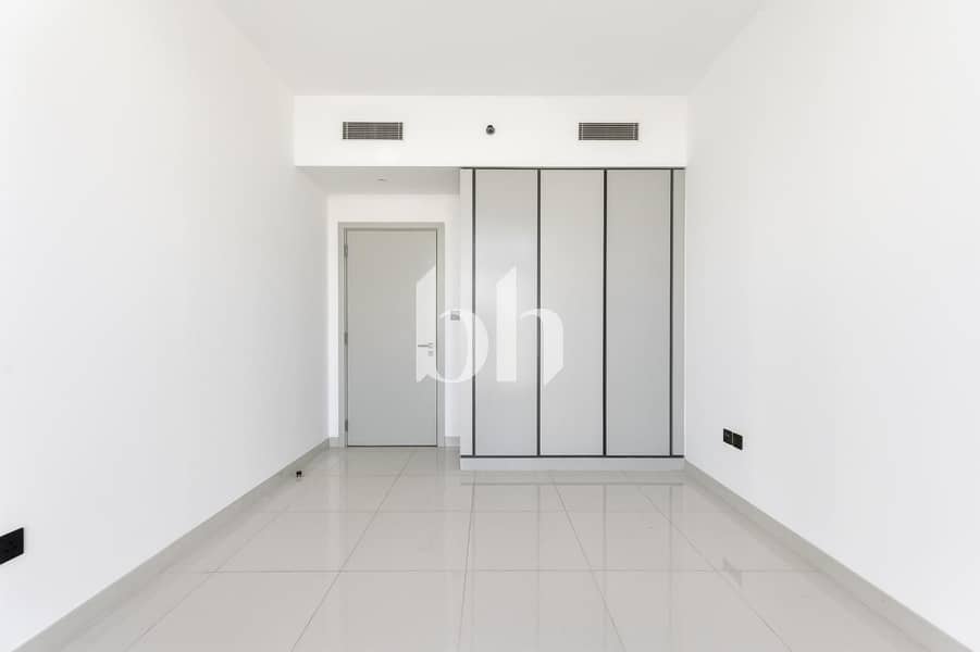 Luxury 1BR Apt w/ Full Sea & Palm Views - Image 8