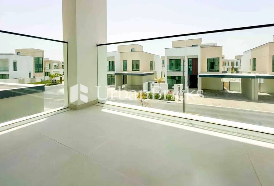 Brand New l Park Facing l Single Row