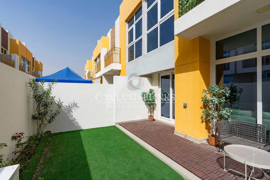 Vacant 3 BR Villa | Roof Deck | Ready to Move In