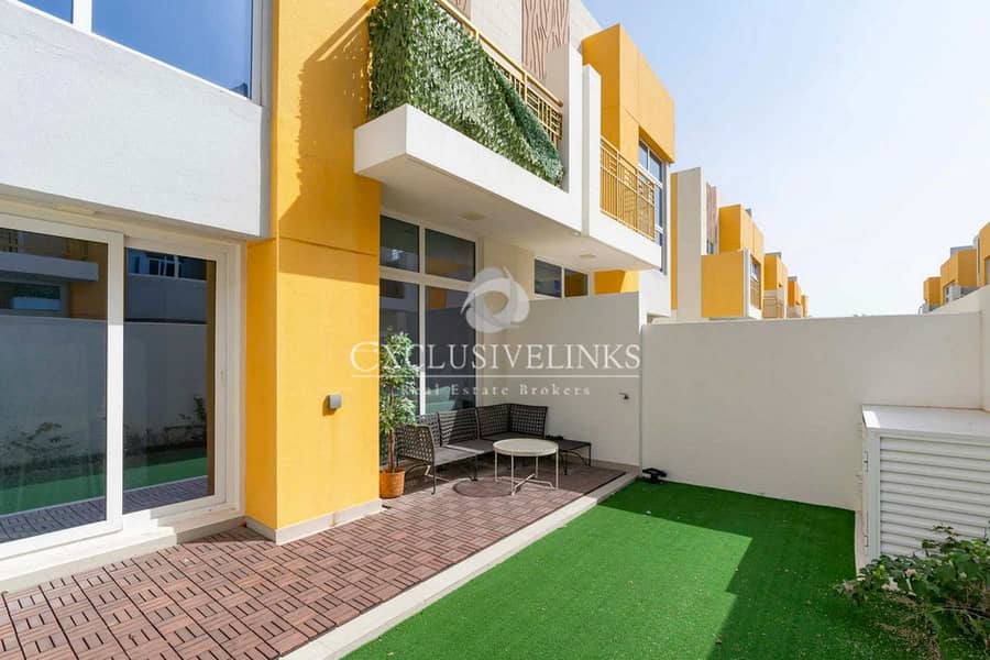 Vacant 3 BR Villa | Roof Deck | Ready to Move In