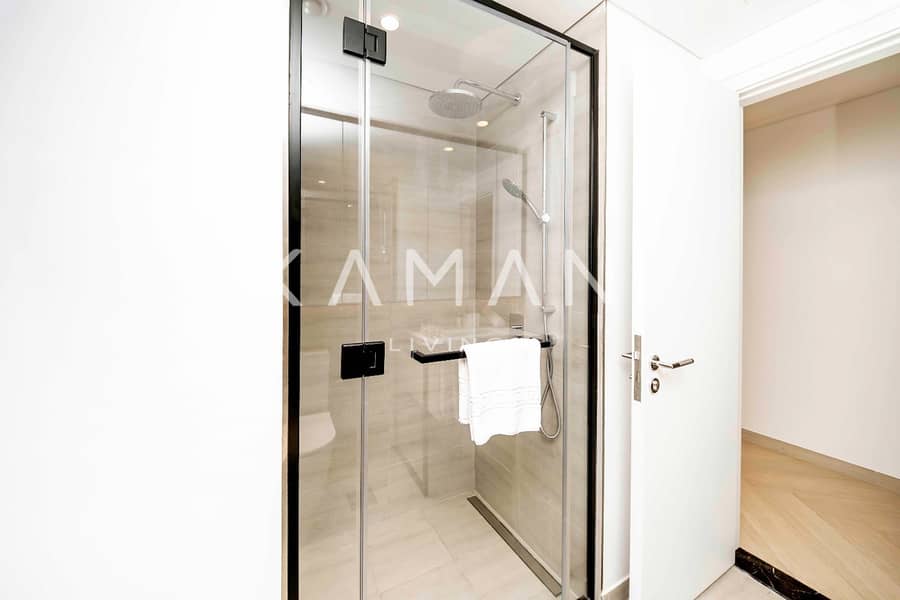 Modern | Spacious | Community View - Image 11