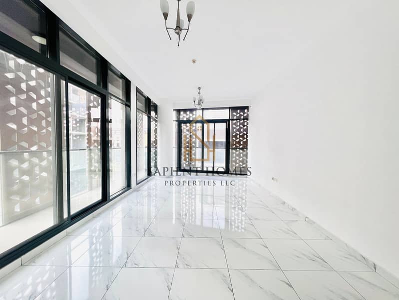 Rare Size - New Building - Chiller Free - Pets Allowed