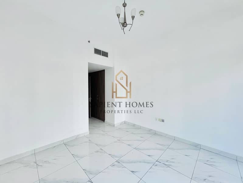 Rare Size - New Building - Chiller Free - Pets Allowed - Image 7