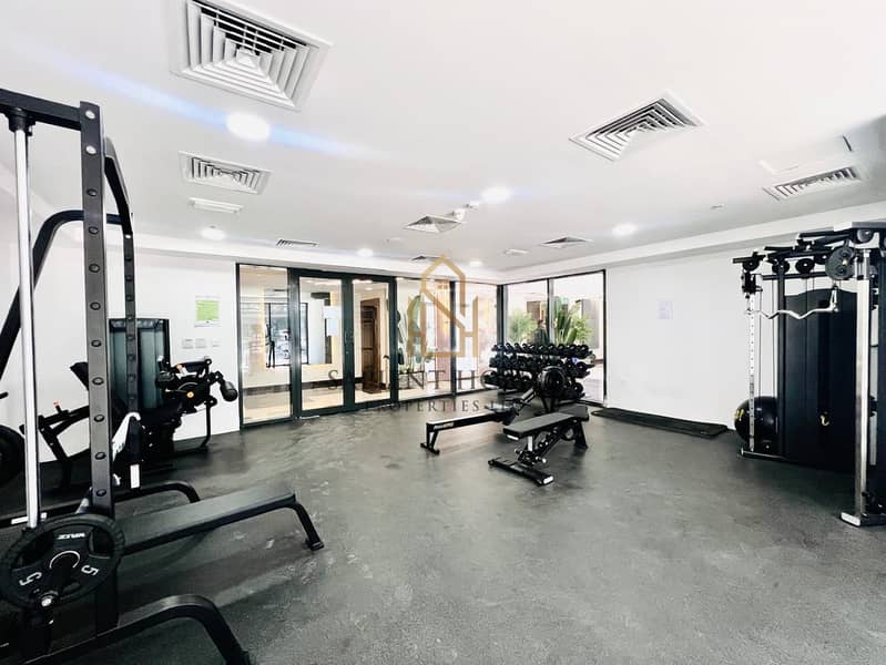 Rare Size - New Building - Chiller Free - Pets Allowed - Image 11