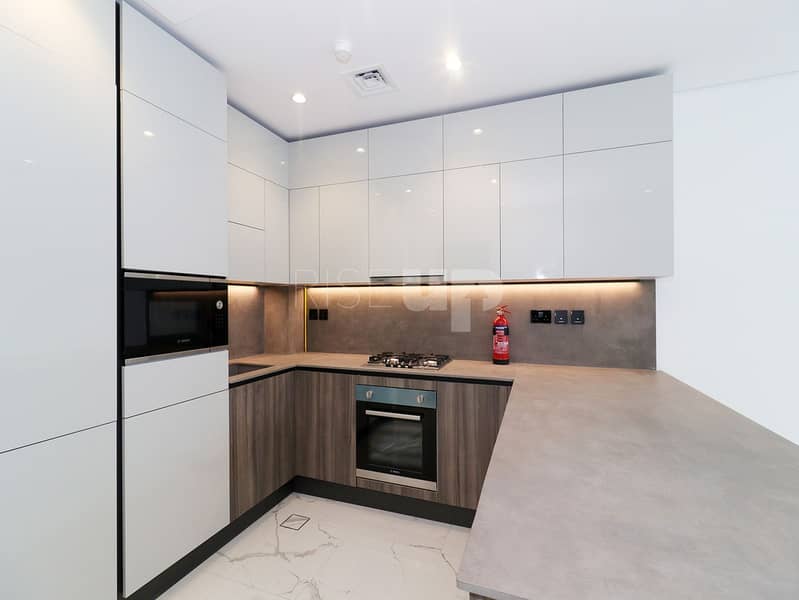 Luxurious Lifestyle | Ready to Move | Best Price - Image 8