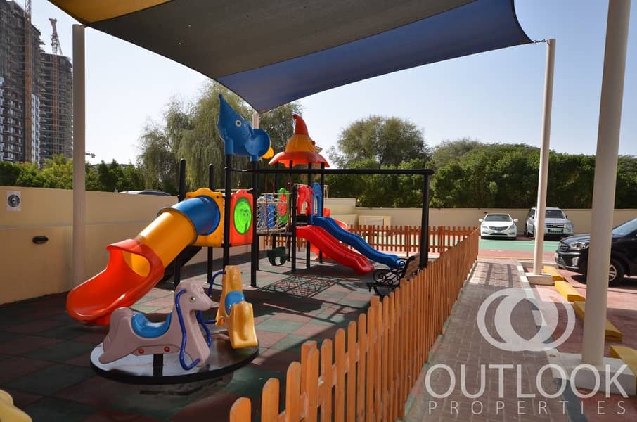 Spacious Unit I Vacant I Great Community - Image 12