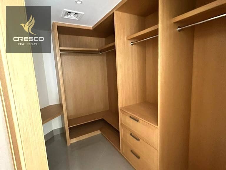 Sleek Apartment | Prime Spot | Boulevard View - Image 8