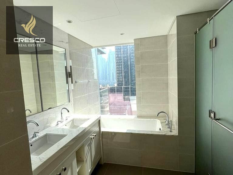 Sleek Apartment | Prime Spot | Boulevard View - Image 10