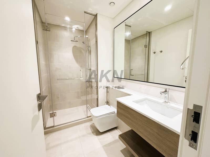 Brand New | Single Row | Spacious Layout - Image 7