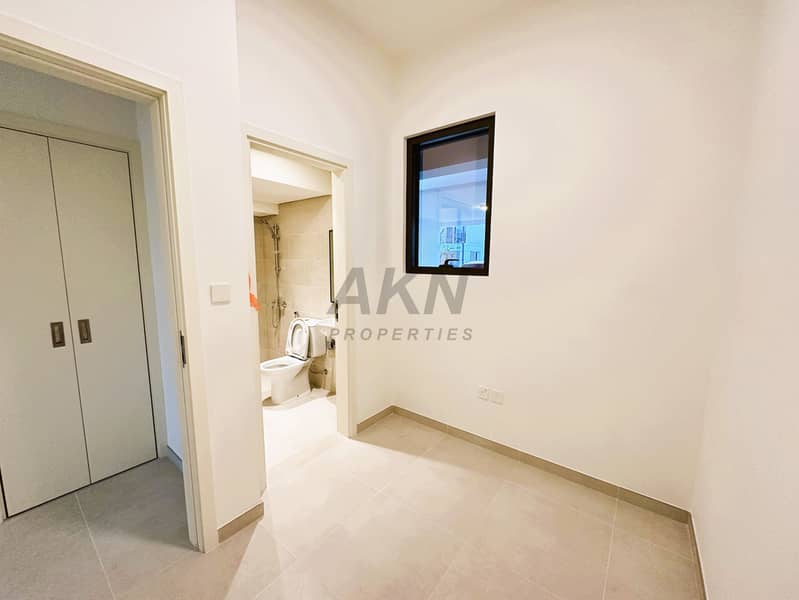 Brand New | Single Row | Spacious Layout - Image 13