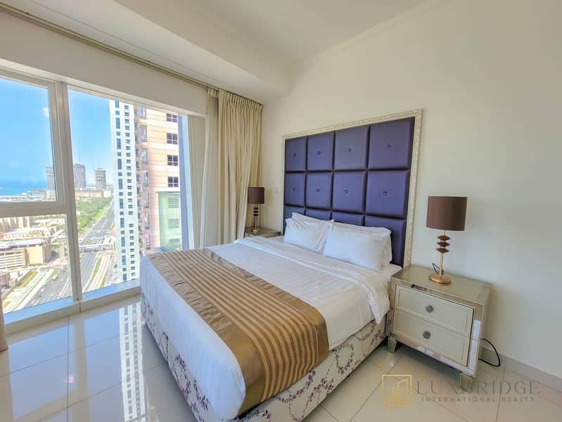 Luxury Living |Vacant | Palm View - Image 6