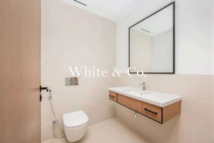 Full Marina View | Bright | Chiller Free - Image 11