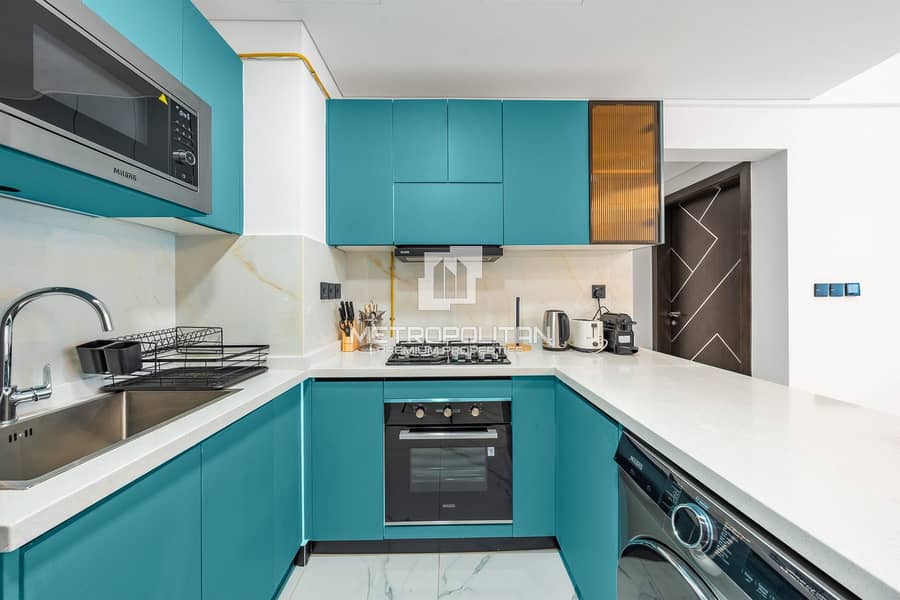 Furnished | Brand New | High Floor | Private Pool - Image 7