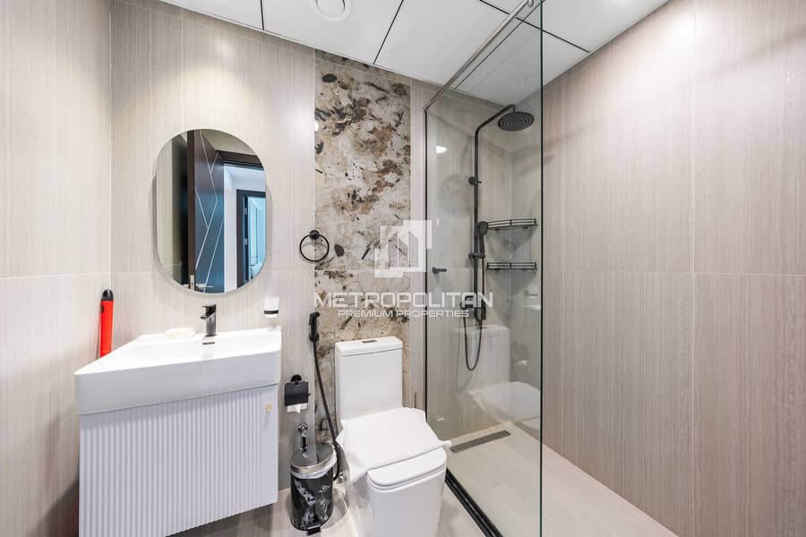 Furnished | Brand New | High Floor | Private Pool - Image 17