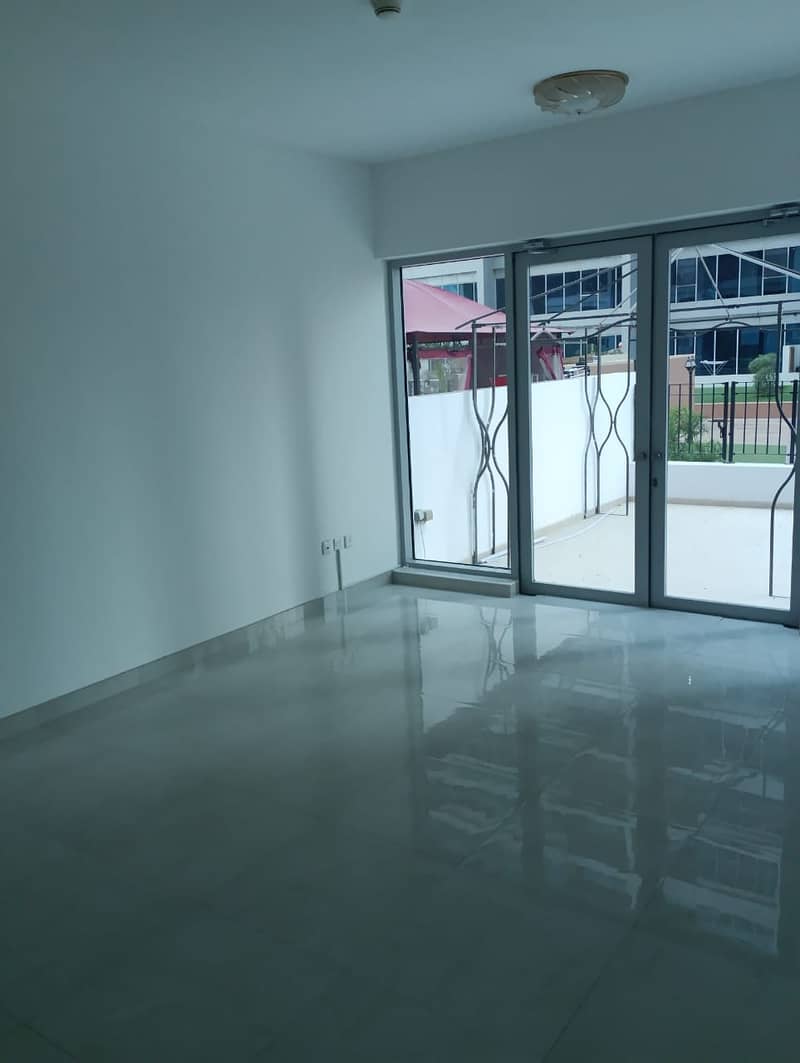 2BEDROOM | SPACIOUS LAYOUT | PODIUM FLOOR - Image 11