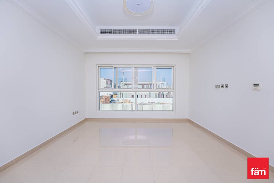 Unique Unit | En Suite | Immaculate Condition - Image 6