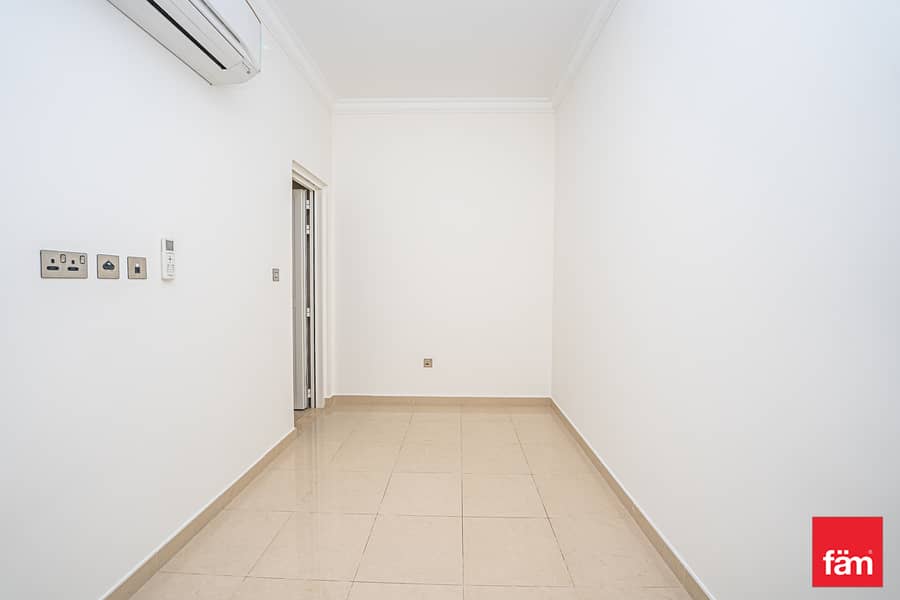 Unique Unit | En Suite | Immaculate Condition - Image 9