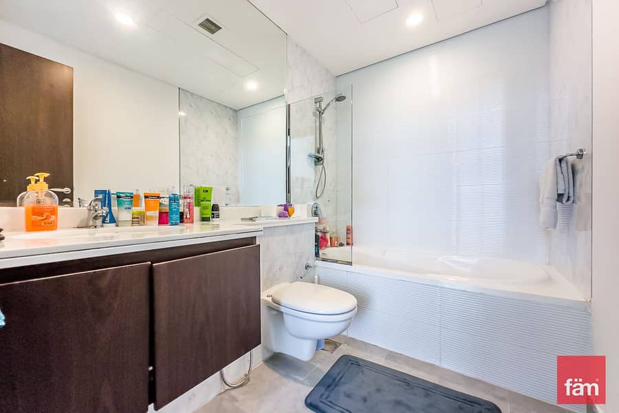 Single Row | 3br + Maid | Mid Unit Arabella 1 - Image 13