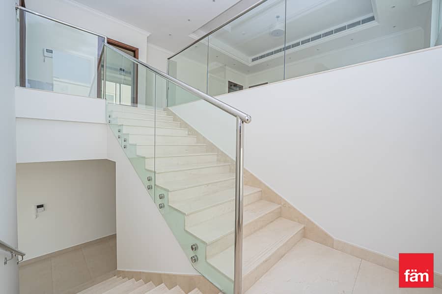 Unique Unit | En Suite | Immaculate Condition - Image 27