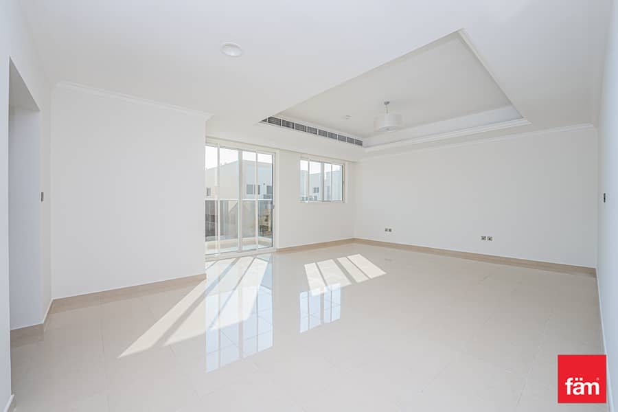 Unique Unit | En Suite | Immaculate Condition - Image 30