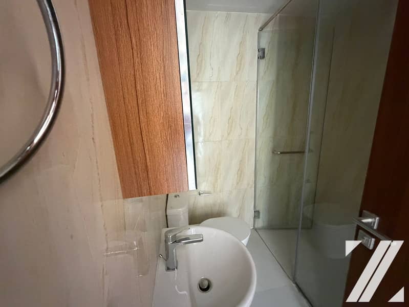 Spacious, Elegant 4-Bedroom + Maid by Elie Saab