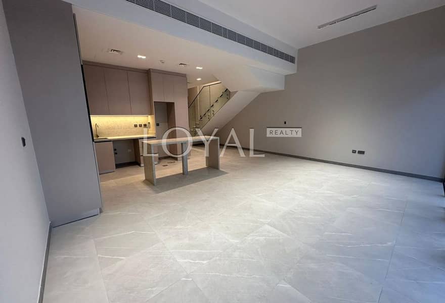 Single Row | Back Open | Motivated Seller