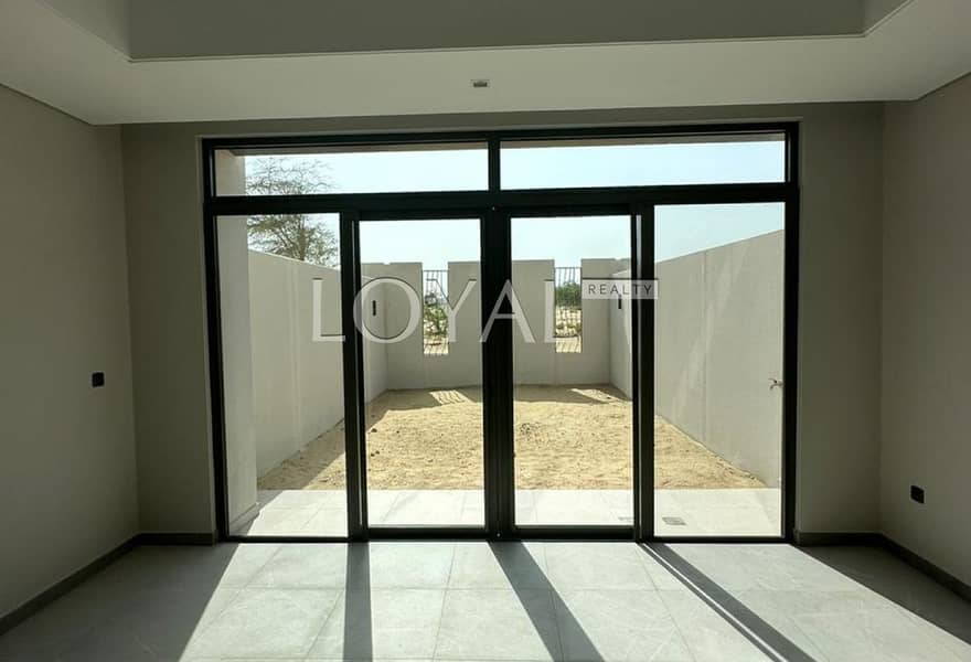 Single Row | Back Open | Motivated Seller