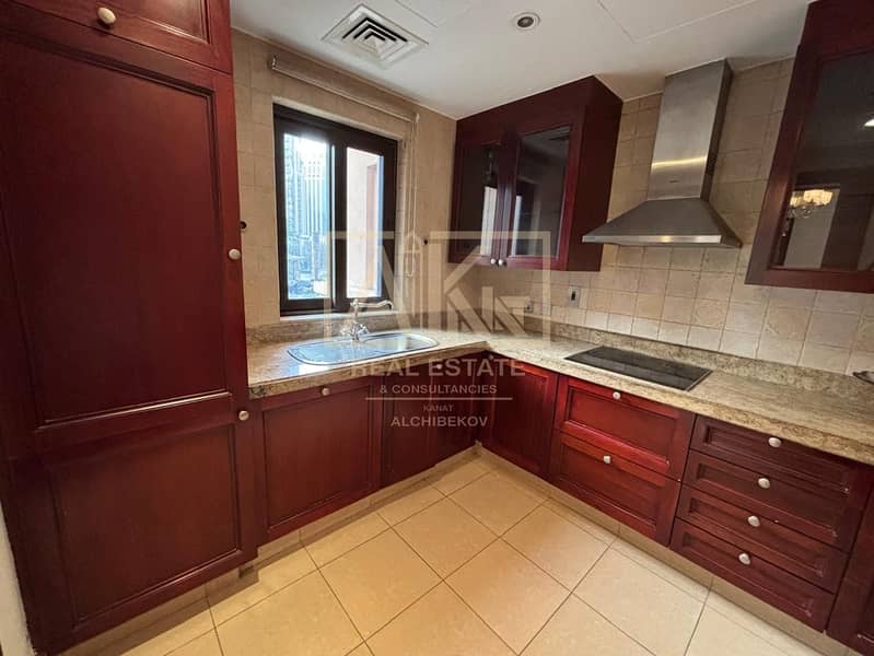 Spacious 2 Bedroom Apartment | Old Town Downtown Dubai - Image 19