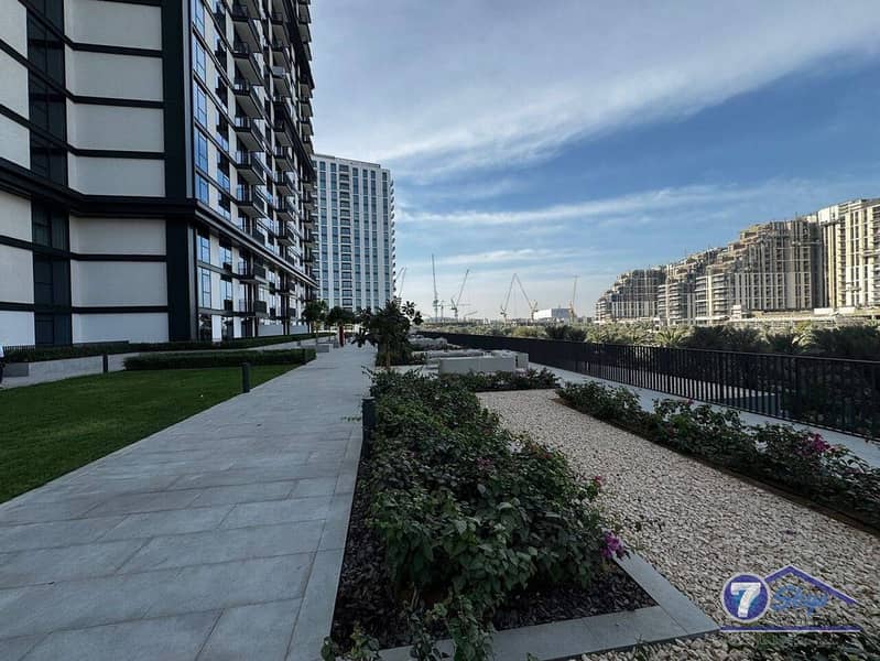 Brand New I Pool View I Vacant I Prime Location - Image 11