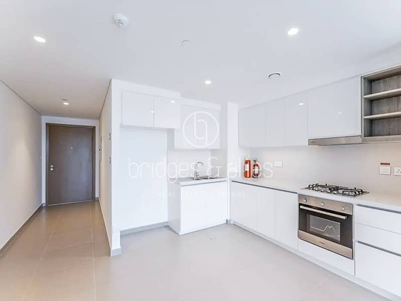 BRIGHT 2 BR | BURJ VIEW | AVAILABLE | HUGE LAYOUT