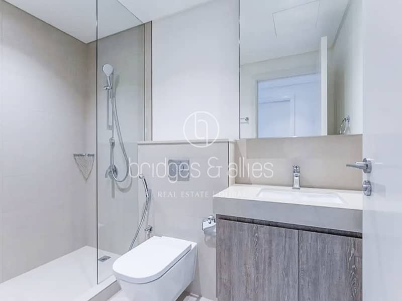 BRIGHT 2 BR | BURJ VIEW | AVAILABLE | HUGE LAYOUT - Image 18