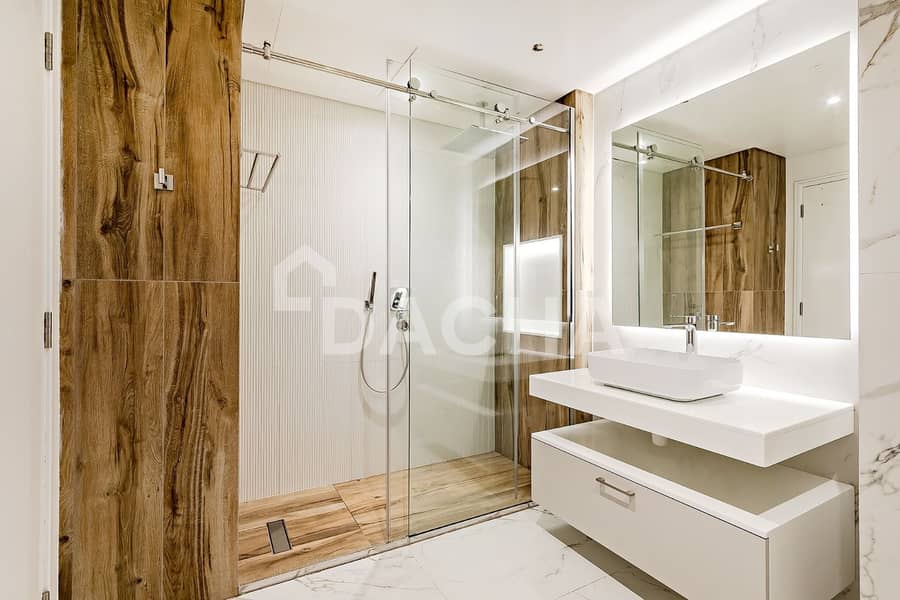 Upgraded | Available Now | Vacant on Transfer - Image 15