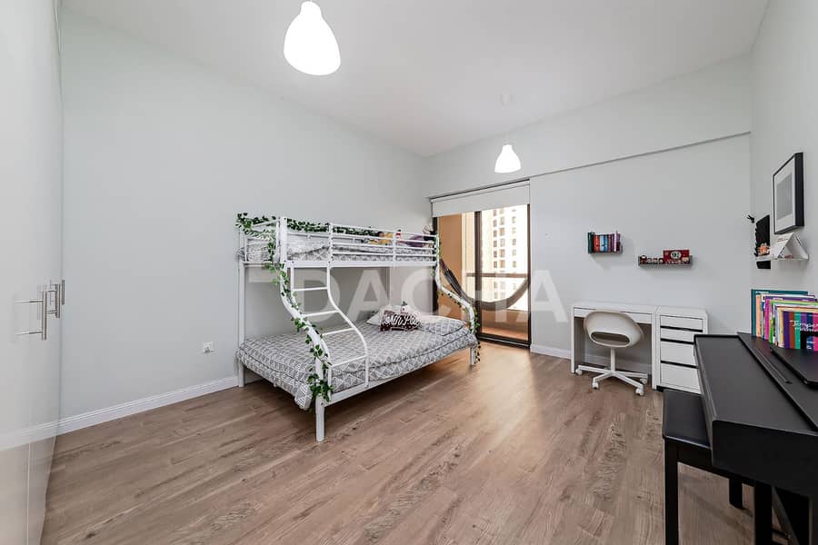 Upgraded | Available Now | Vacant on Transfer - Image 16