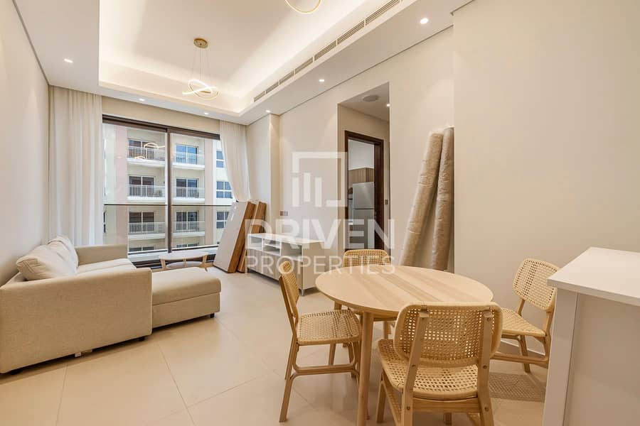 Fully Furnished | Road View | Elegant Layout - Image 9