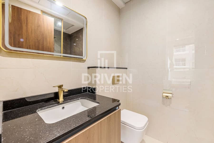 Fully Furnished | Road View | Elegant Layout - Image 10