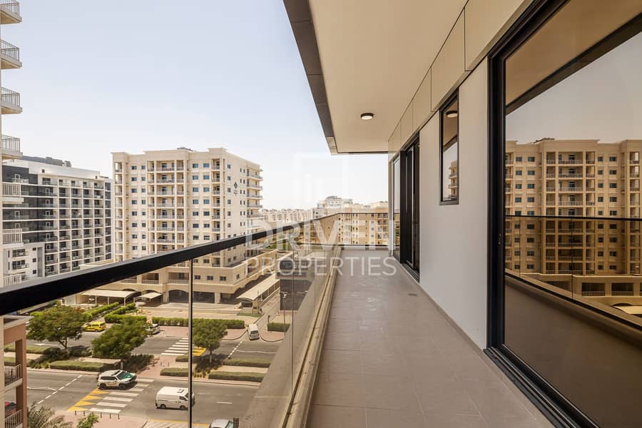 Fully Furnished | Road View | Elegant Layout - Image 11